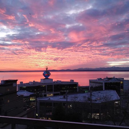 Top Floor Water View Oasis Near Space Needle & Cruise Seattle Eksteriør billede